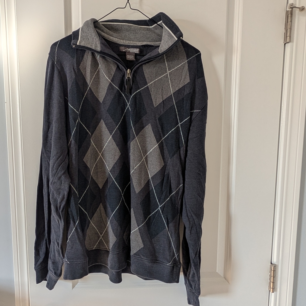 Men's Zip-Up Argyle Sweater - Black and Gray